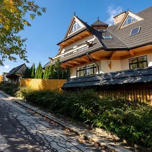 Delta House Nyaraló